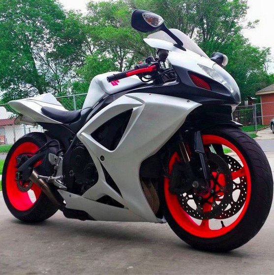 Base blanca + Naranja flúor